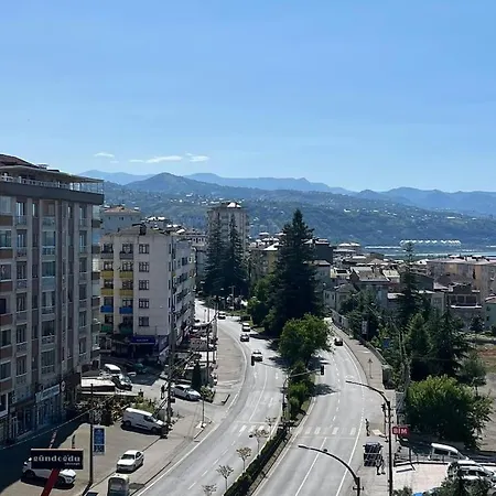 شقة كبيرة Trapzon Merkezi عالبحر *